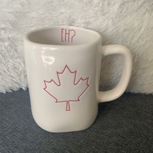 SOLD NEW 🇨🇦 Rae Dunn mug
